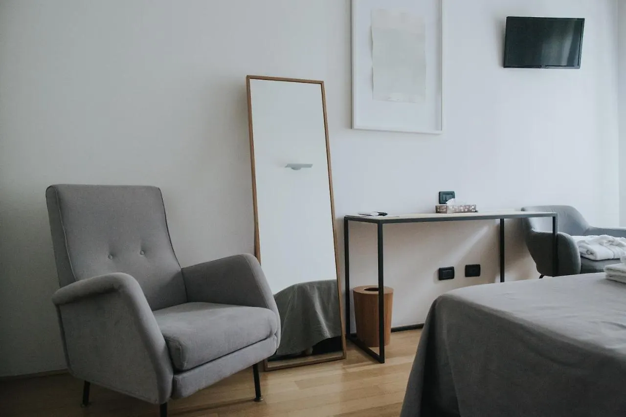Knit B&B San Matteo della Decima 0*,  Italy